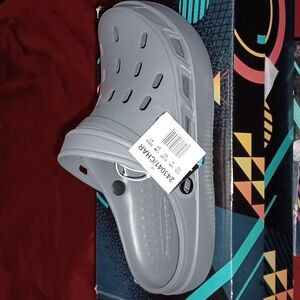 Mens Skechers Foamies size 10 clogs charcoal gray.